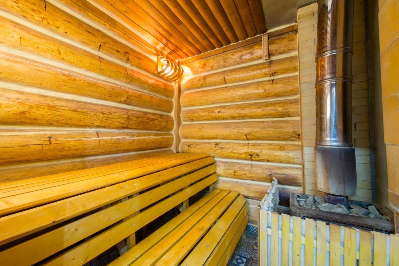 Inn Ozz Karagandy Extérieur photo