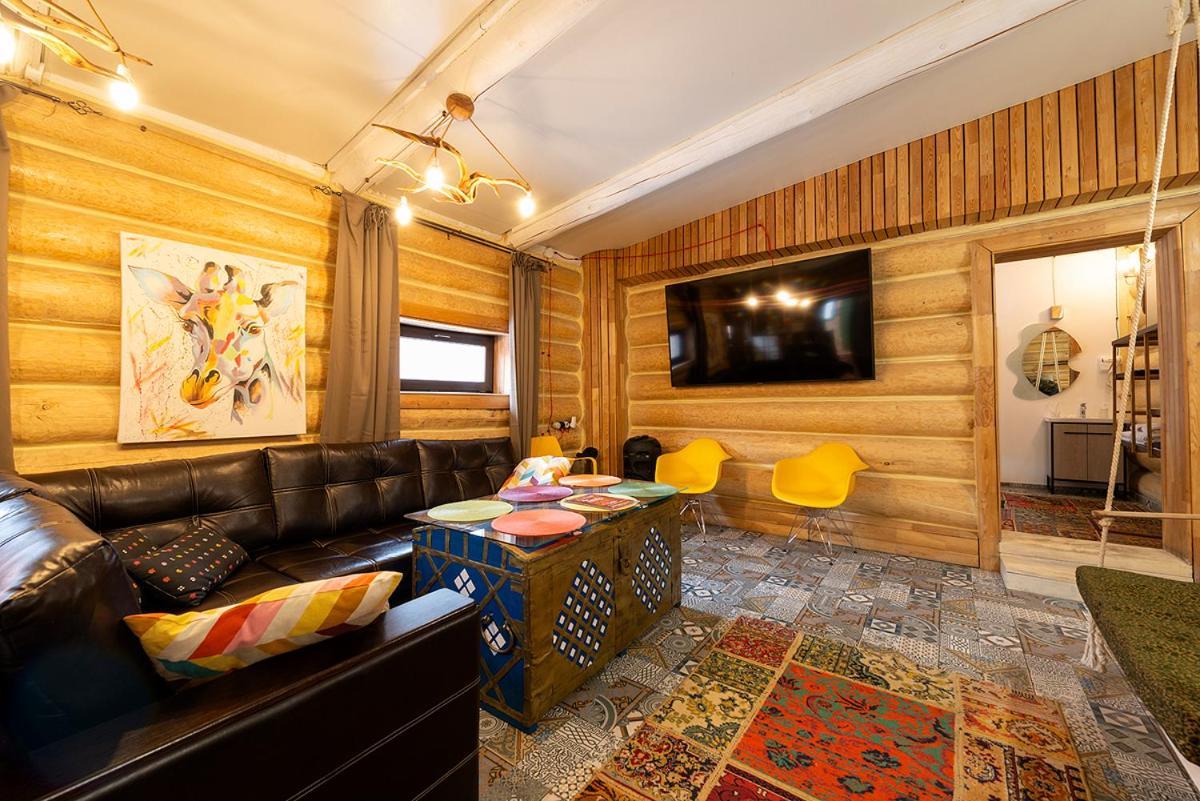 Inn Ozz Karagandy Extérieur photo
