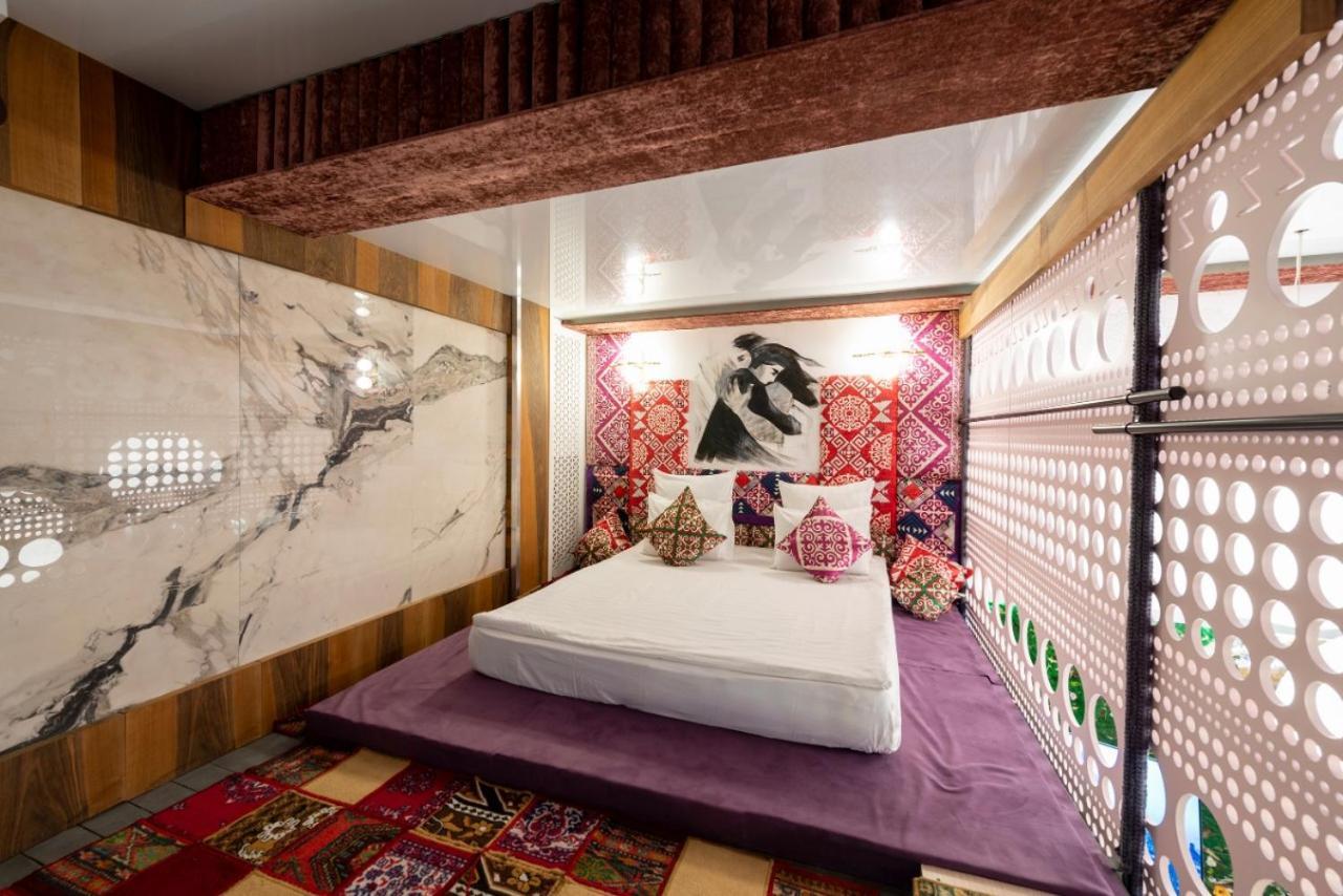 Inn Ozz Karagandy Extérieur photo