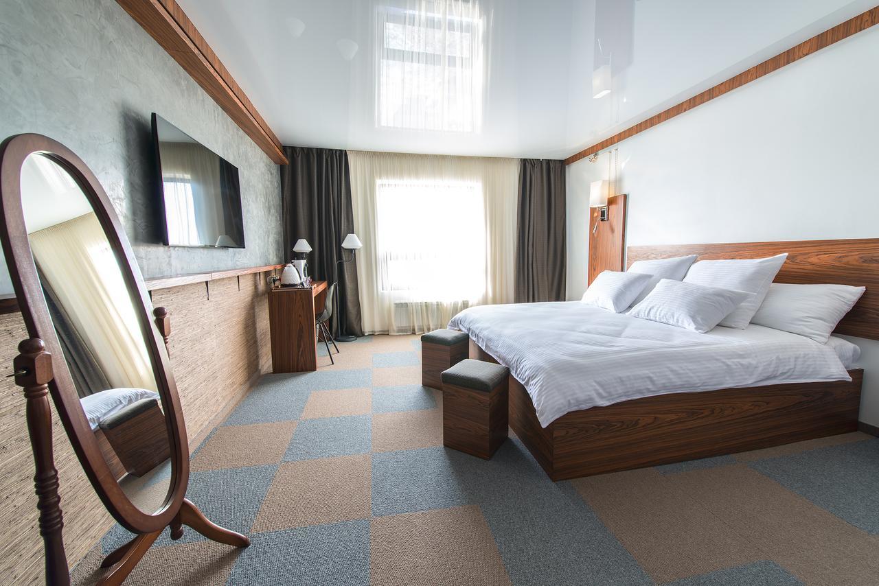 Inn Ozz Karagandy Extérieur photo
